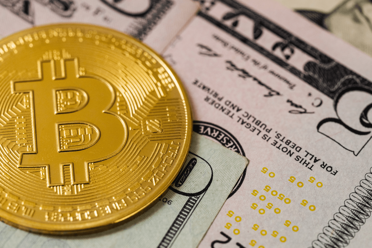 DeFi and CeFi crypto loans_Clovr Labs